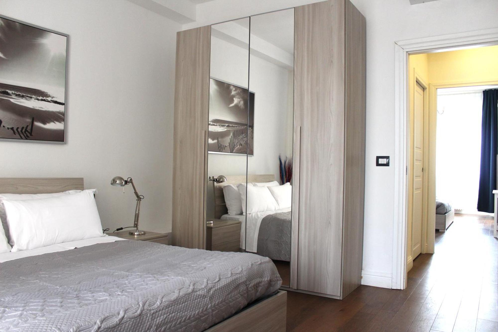 Art Apartment Stazione B فلورنس المظهر الخارجي الصورة