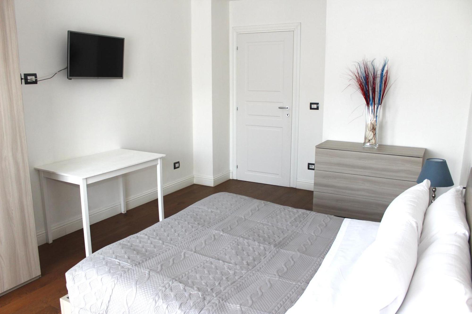 Art Apartment Stazione B فلورنس المظهر الخارجي الصورة